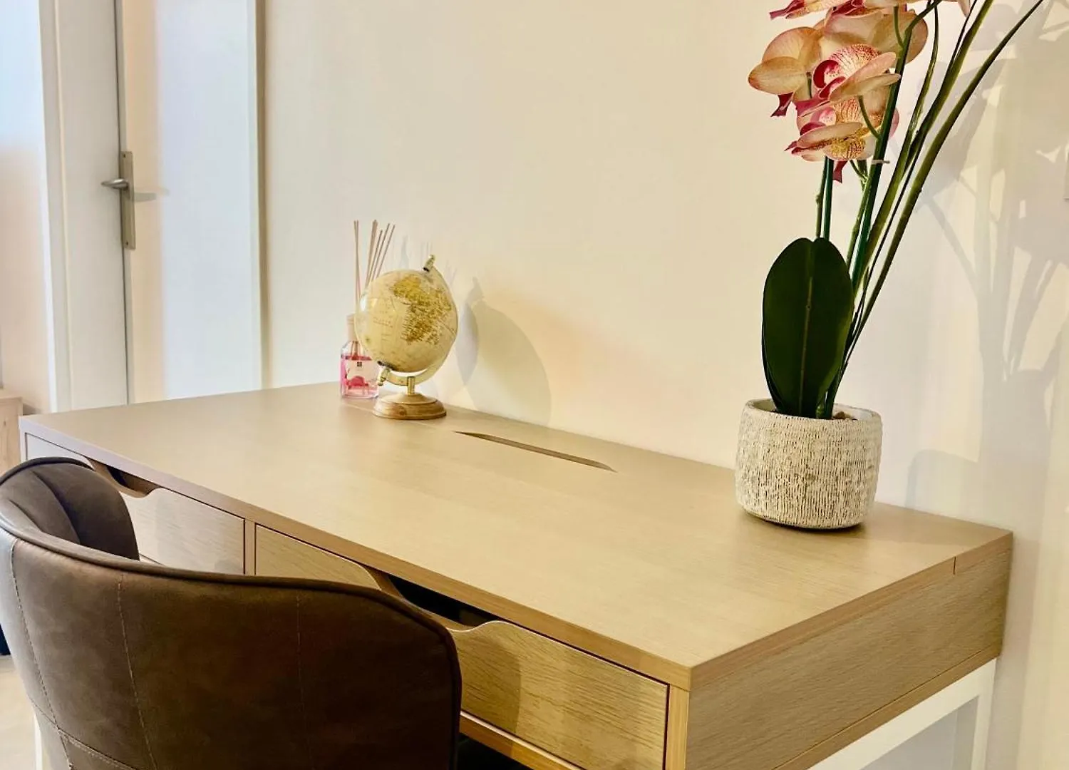 Appartement Cosy, Calme Et Climatise Proche Centre Αντίμπ Γαλλία